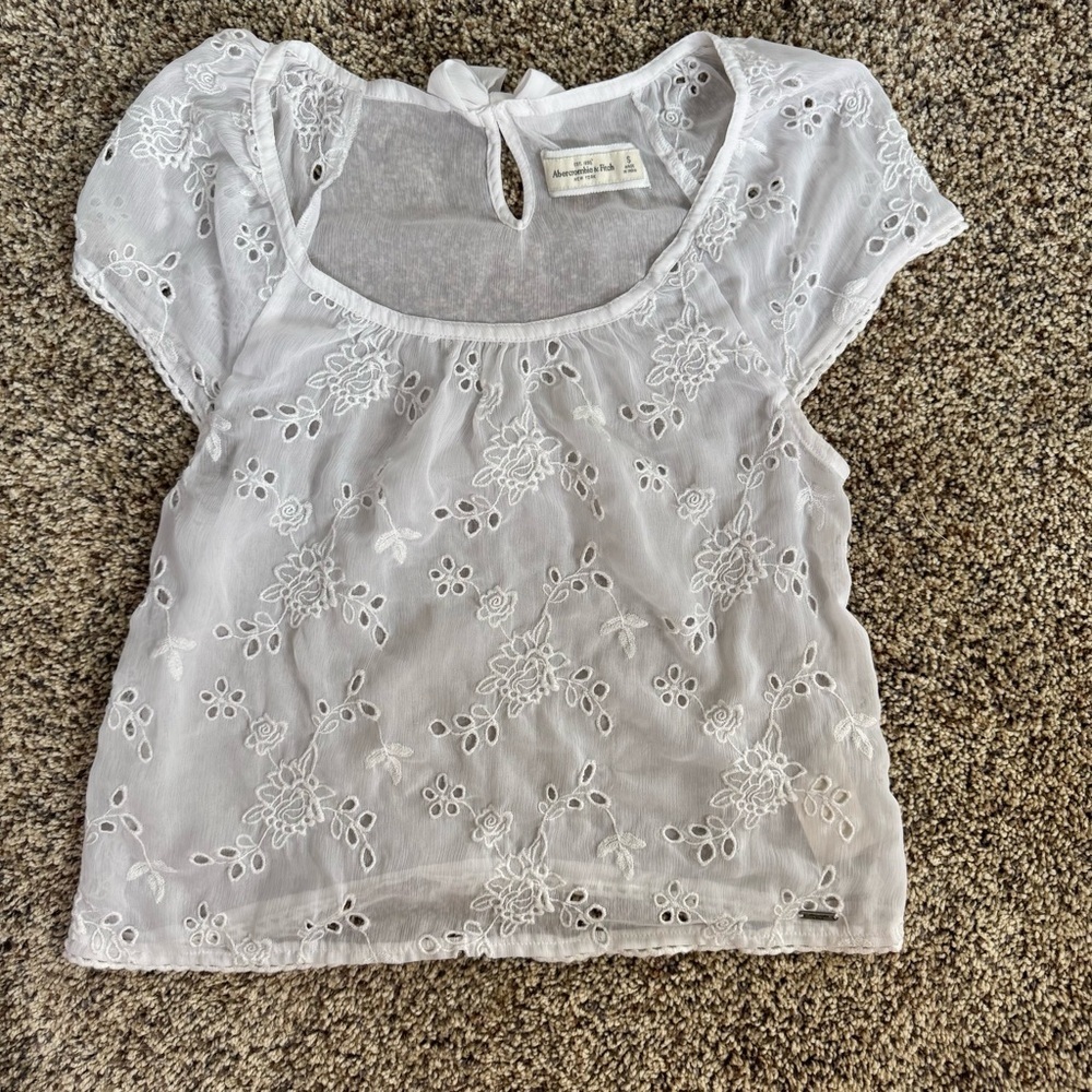 Abercrombie & Fitch White Embroidered Blouse